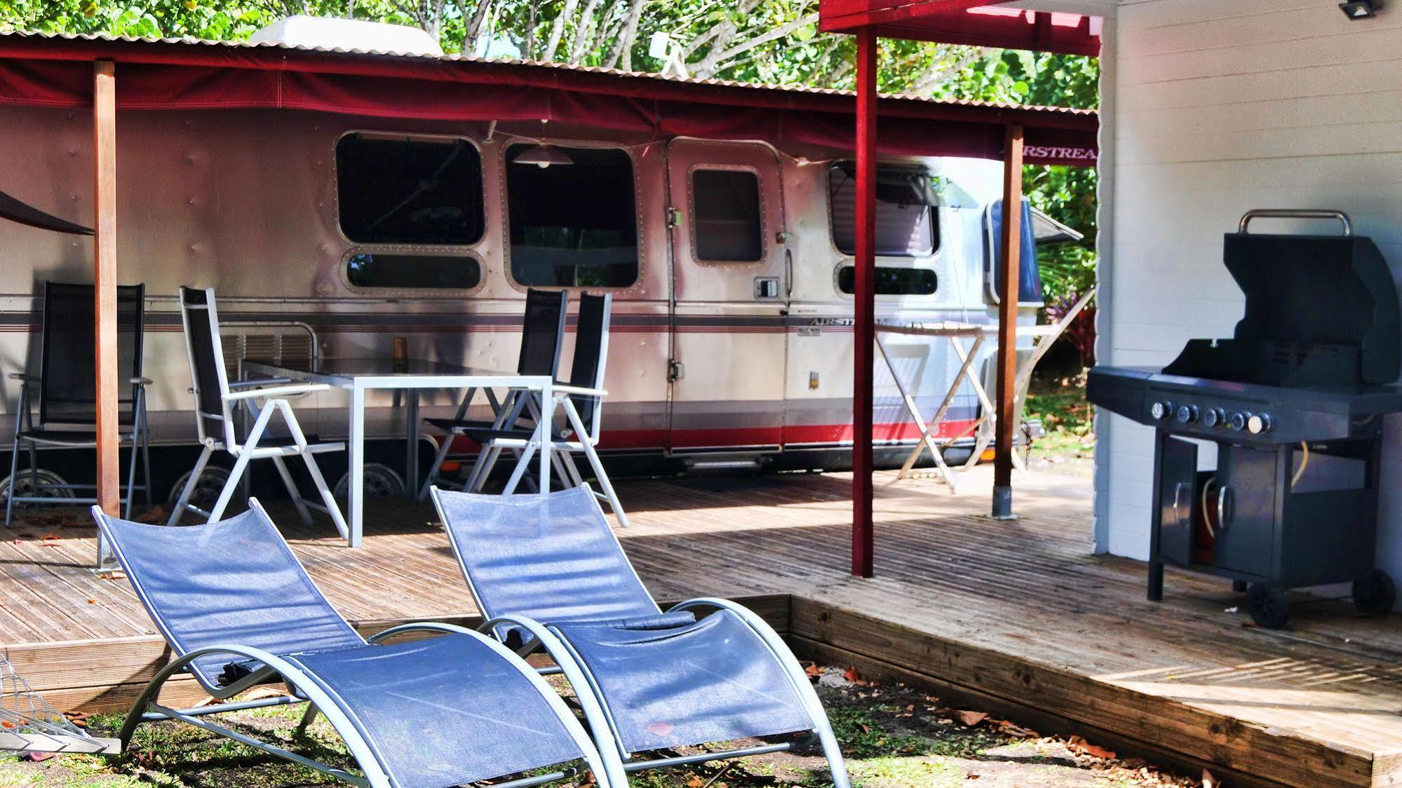 Airstream Paradise Bernard Esterno foto